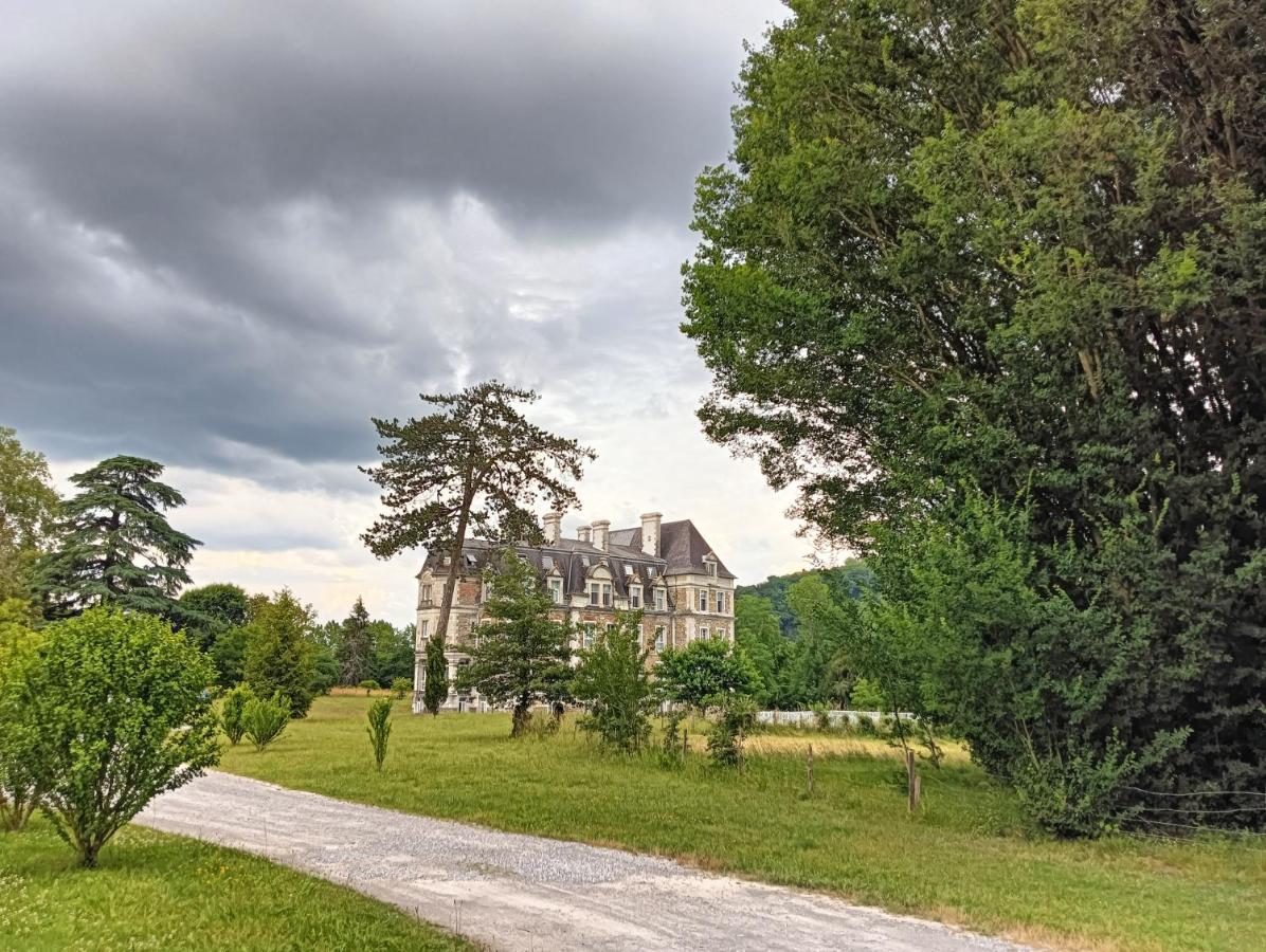 Chatescos - Estudio En Chateau Exterior foto
