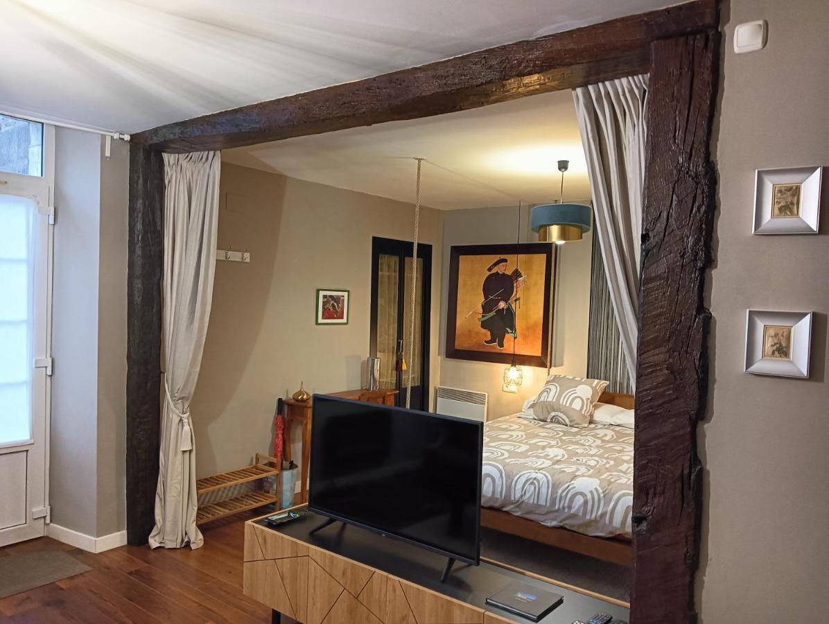 Chatescos - Estudio En Chateau Exterior foto